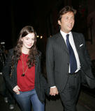 ANNE HATHAWAY - Candids Out for Dinner