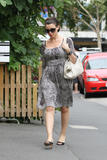 th_65652_Preppie_-_Dannii_Minogue_picks_up_dry_cleaning_and_then_shopping_at_Leona_Edinstion_in_Melbourne_-_Jan._12_2010_041_122_33lo.JPG