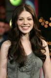 th_78545_Michelle_Trachtenberg_-_MTV72s_Total_Request_Live_at_the_MTV_Times_Square_Studios_in_New_York_City_-_December_21_2006_032_122_434lo.jpg