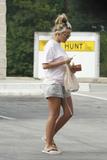 Jamie Lynn Spears - At the kangaroo express gas station