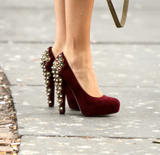 th_92299_celebrity_paradise.com_TheElder_BlakeLively225_122_460lo.jpg