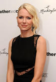 th_36148_NaomiWatts_mother_and_child_ny_premiere_07_122_88lo.jpg