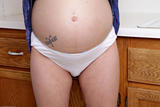Kelly Klass pregnant 1-22isnff440.jpg