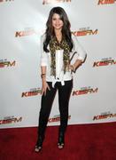 http://img193.imagevenue.com/loc459/th_44098_Selena_Gomez_KIIS_FMs_Jingle_Ball9_122_459lo.jpg