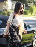 http://img193.imagevenue.com/loc549/th_316394167_vanessa_hudgens_11_122_549lo.jpg