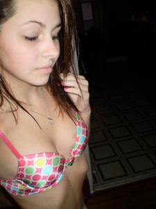 Exposed College Girlfriend Nudes and Vibrator x43-e5pmpf7hki.jpg